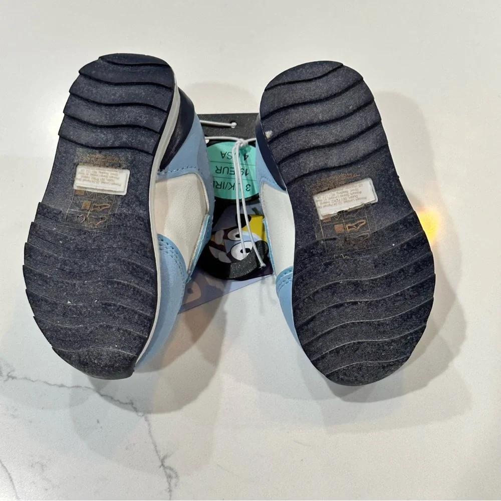 Bluey Toddler Sneakers NWT - Picture 6 of 6